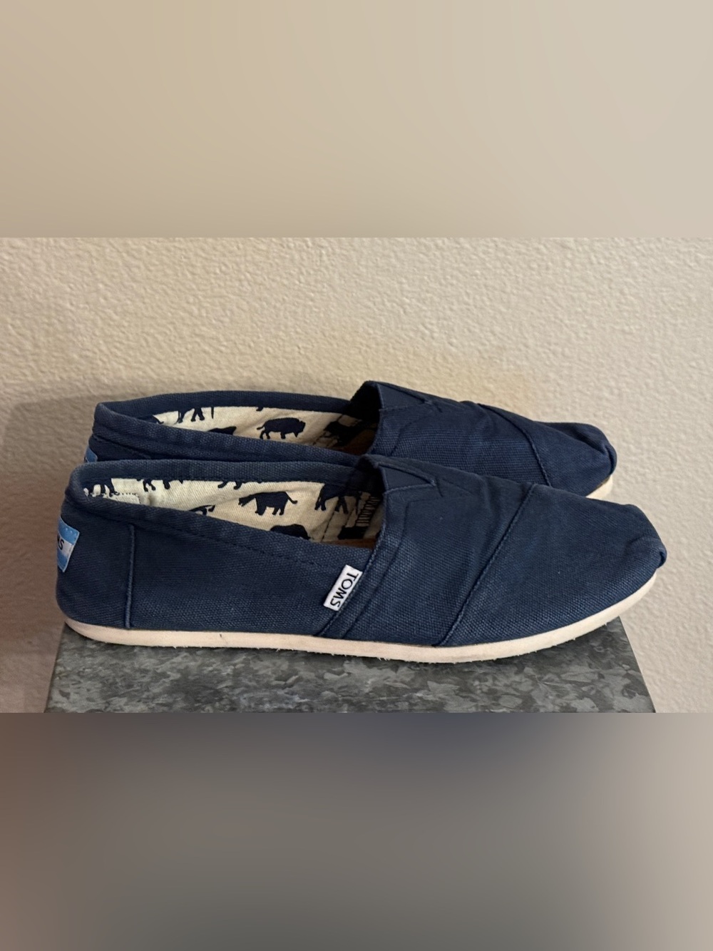 Toms Women’s Slip-On Canvas Shoes - Navy Blue, Size 9.5